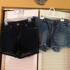 Pair of women’s shorts 8 Lauren Conrad